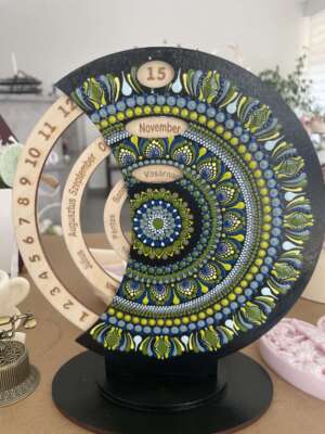 Öröknaptár mandalával – egy időtálló szépség a mindennapokban