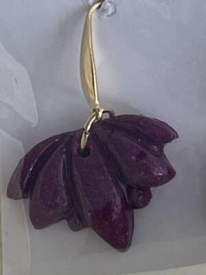 Levél alakú fülbevaló – lila