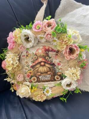 Ajtódísz - barátságos manó