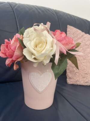 Asztali virágdísz - selyemvirág rózsacsokor