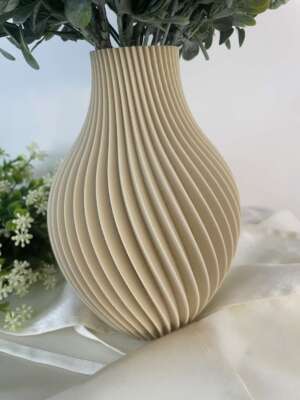 3D nyomtatott bézs színű dizájnváza - 18 cm