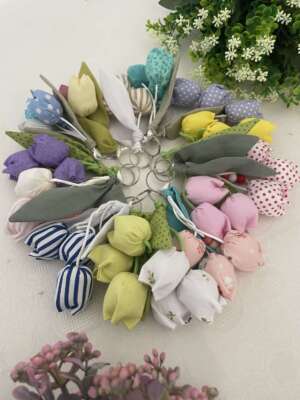 Tulipános kulcstartó