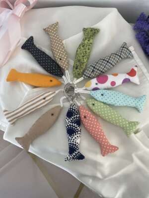 Halacskás kulcstartó