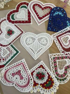 Csipke szívek