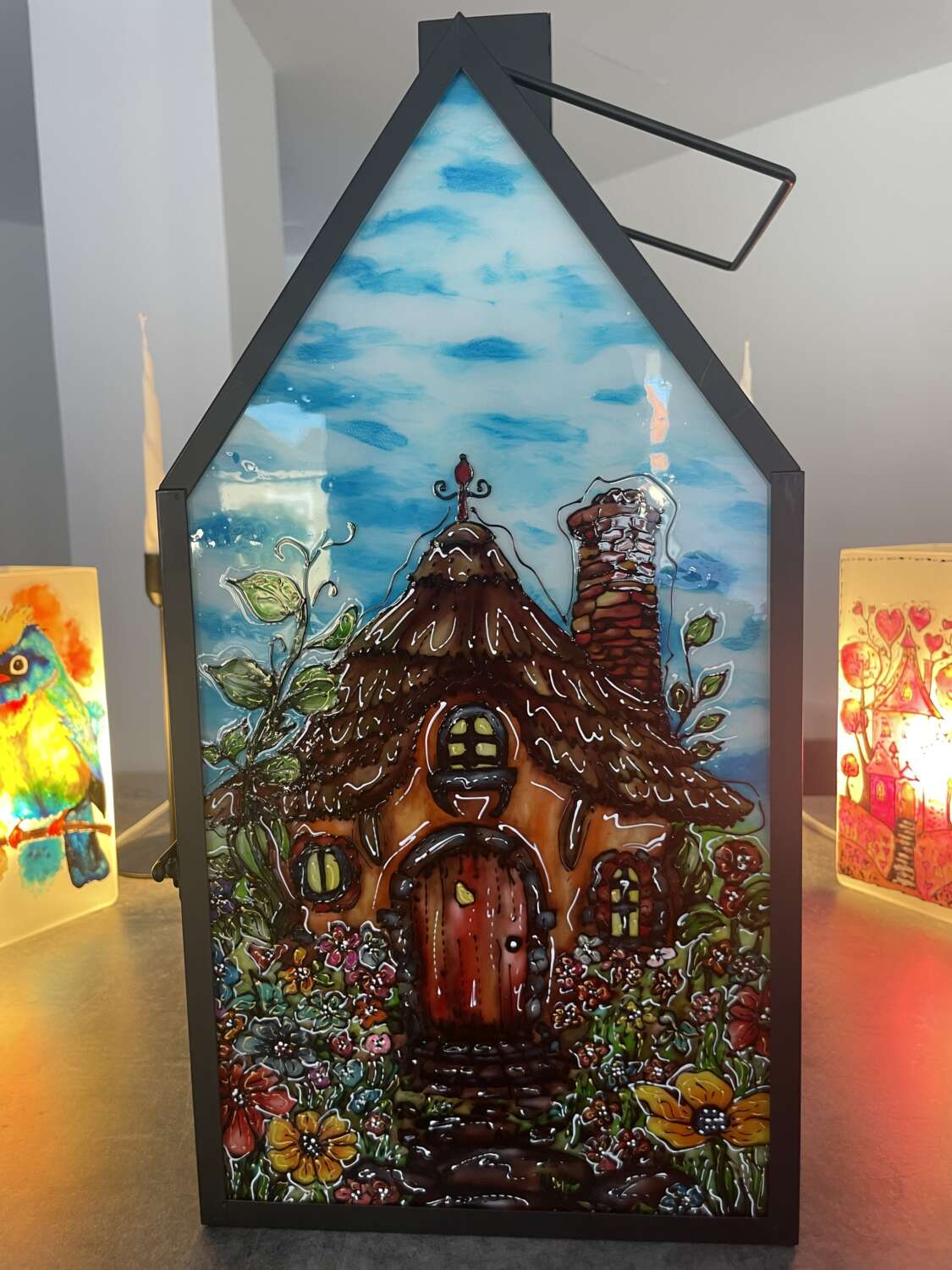 „Manólak” – kézzel festett, nagyméretű lámpás - Image 4